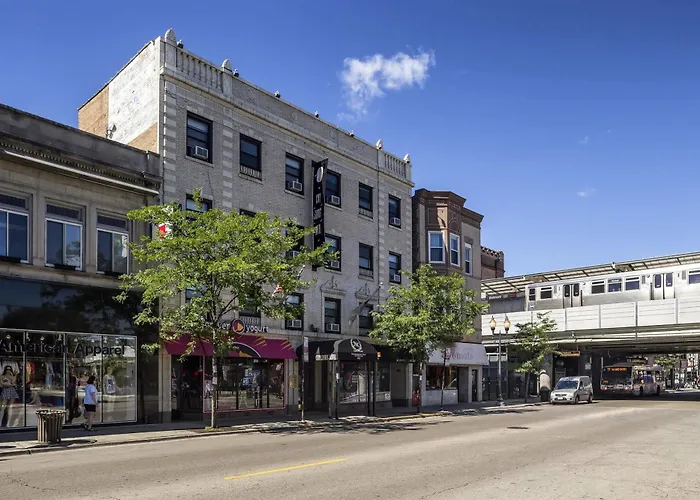 Hotels in Lakeview, Chicago